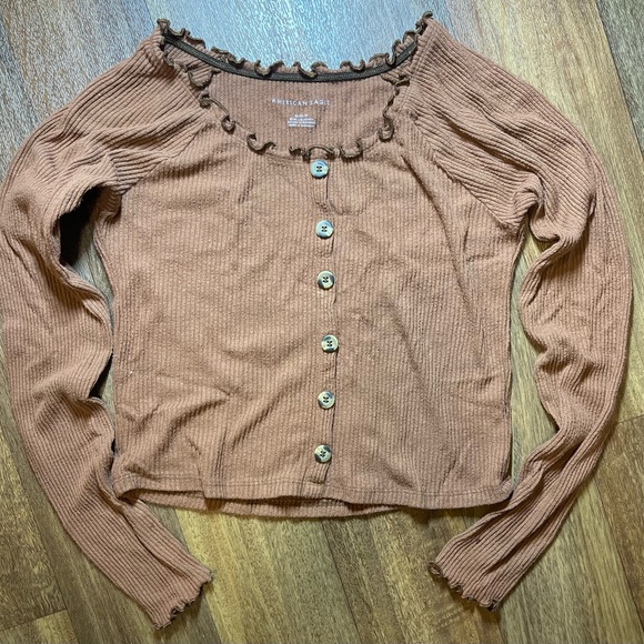 American Eagle - Picture 1 of 4